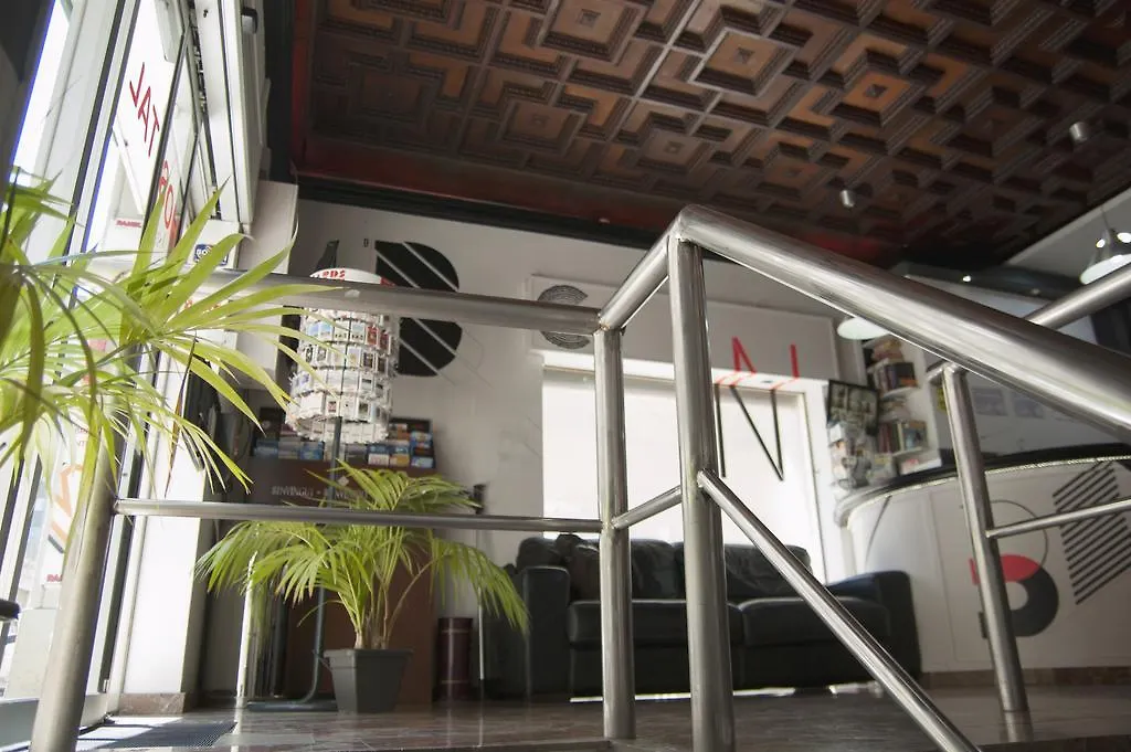 Be Ramblas Guest House Barcelona