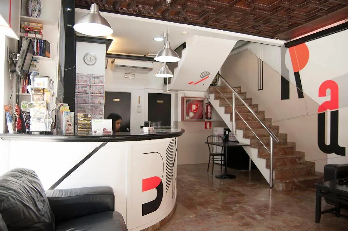 Be Ramblas Guest House Barcelona